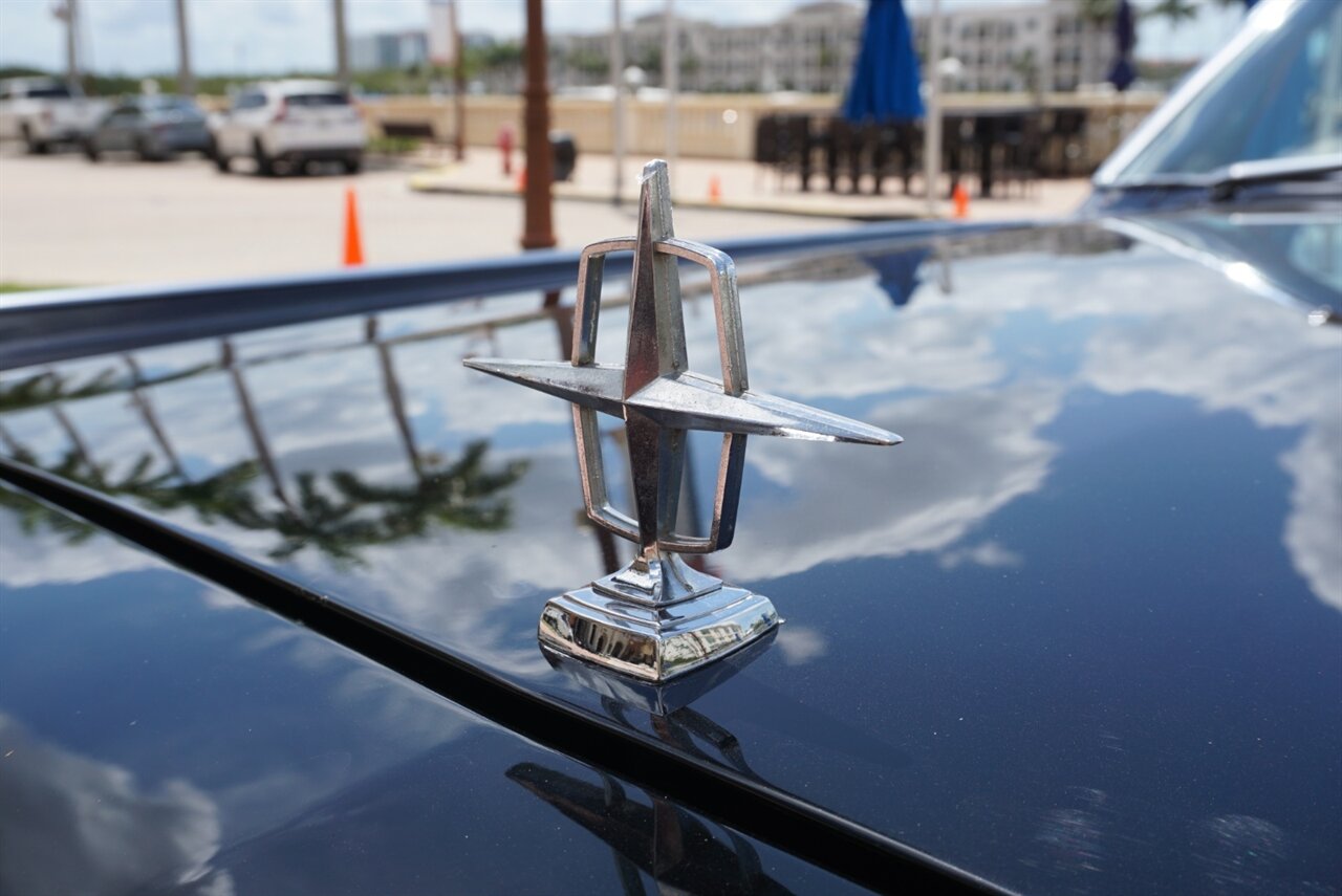 1967 Lincoln Continental Convertible   - Photo 47 - Naples, FL 34104