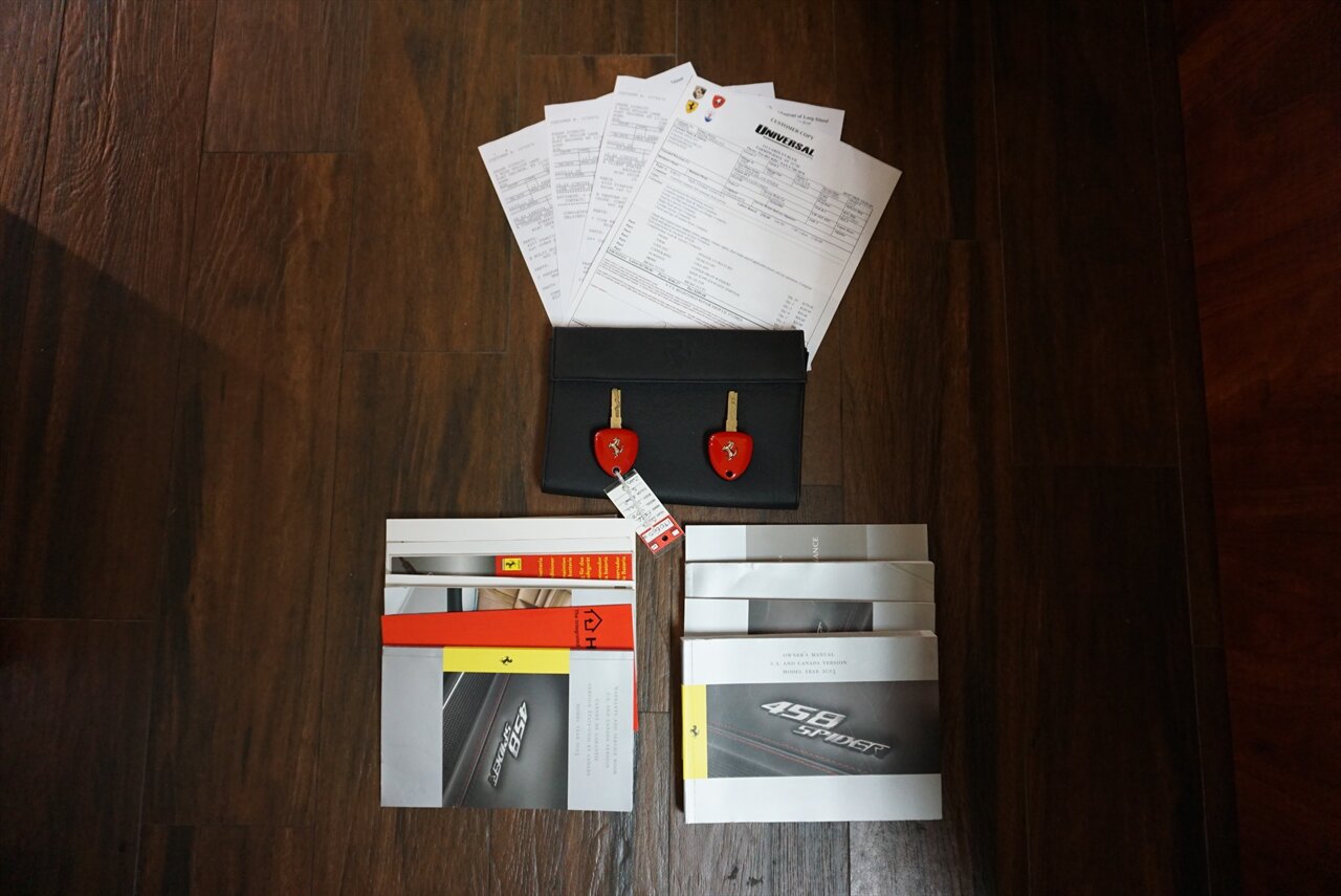 2013 Ferrari 458 Spider   - Photo 27 - Naples, FL 34104