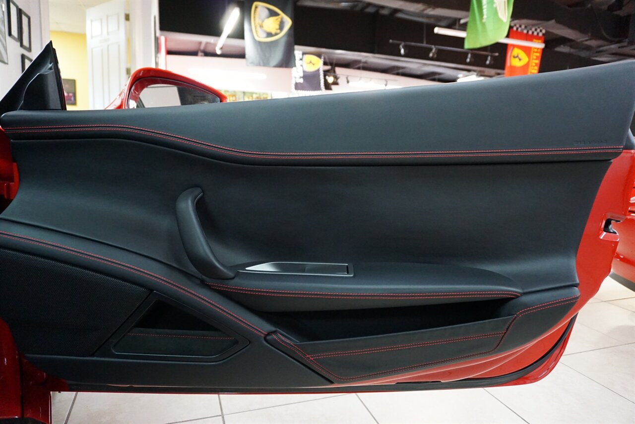 2013 Ferrari 458 Spider   - Photo 22 - Naples, FL 34104