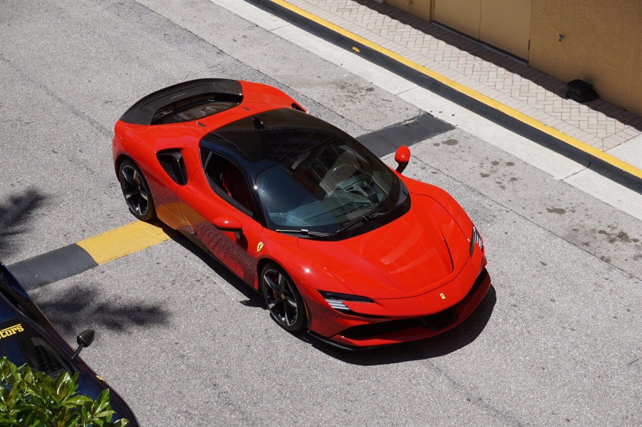 2021 Ferrari SF90 Stradale Assetto Fiorano   - Photo 59 - Naples, FL 34104