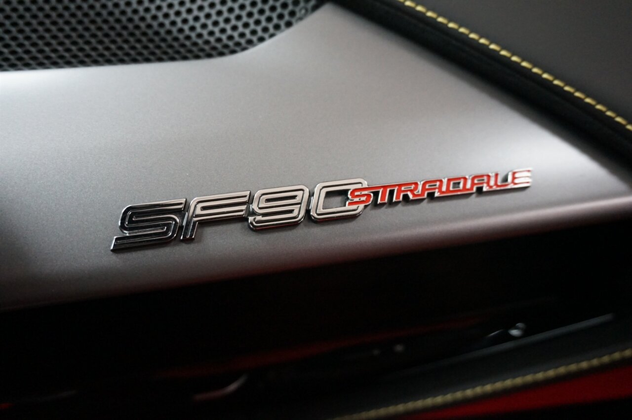 2021 Ferrari SF90 Stradale Assetto Fiorano   - Photo 5 - Naples, FL 34104