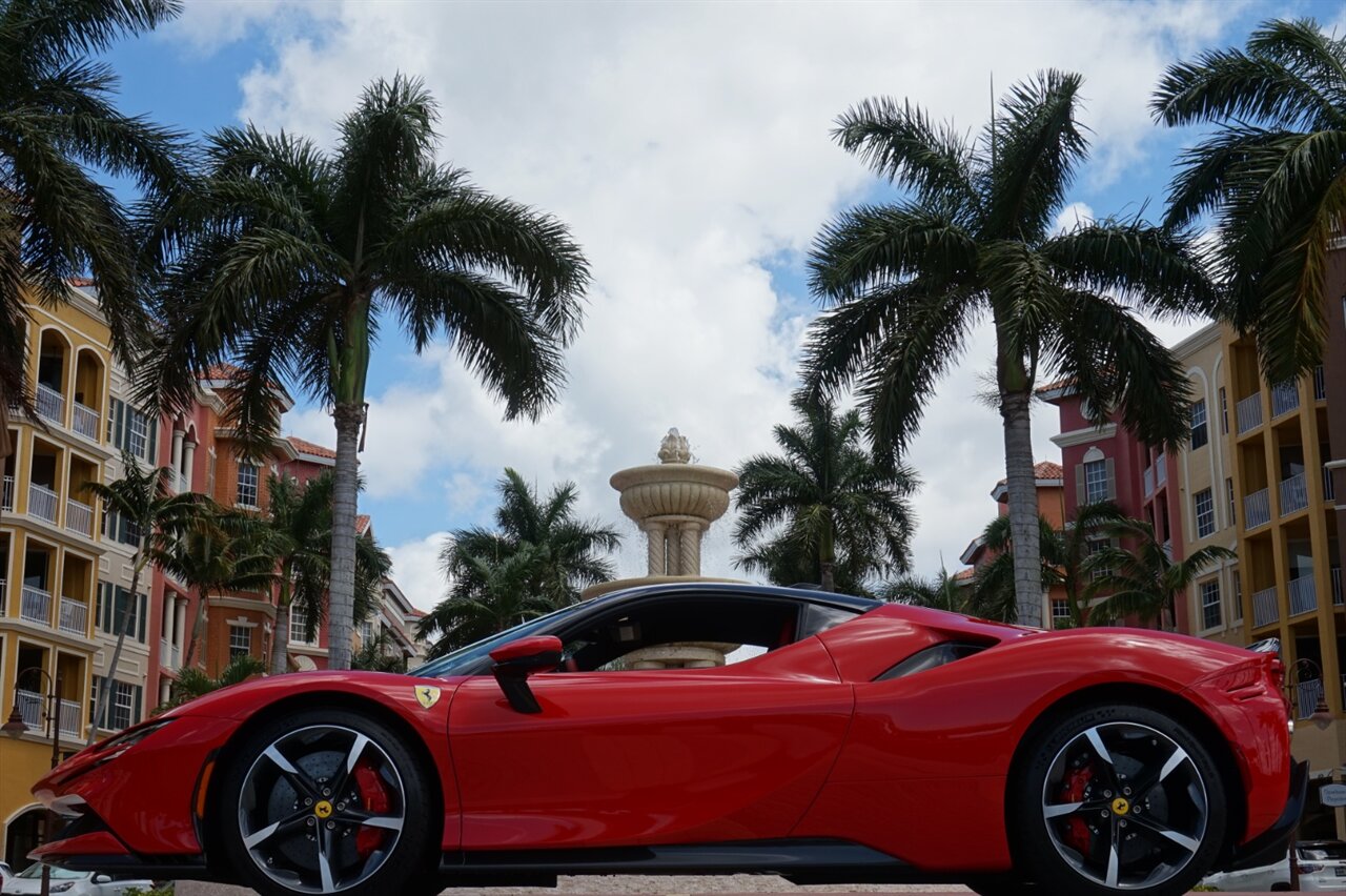 2021 Ferrari SF90 Stradale Assetto Fiorano   - Photo 30 - Naples, FL 34104