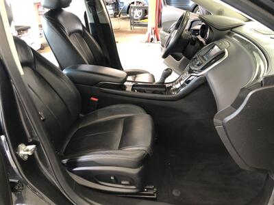 2015 Buick Lacrosse Leather   - Photo 17 - Saint Louis, MI 48880-9800
