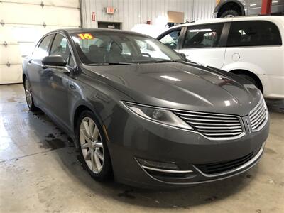 2016 Lincoln MKZ/Zephyr   - Photo 4 - Saint Louis, MI 48880-9800