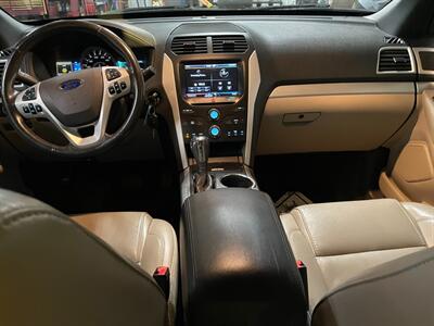 2013 Ford Explorer XLT   - Photo 8 - Saint Louis, MI 48880-9800