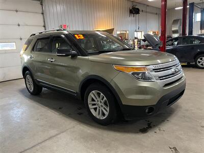2013 Ford Explorer XLT   - Photo 5 - Saint Louis, MI 48880-9800