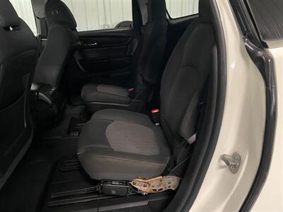 2014 Chevrolet Traverse LT   - Photo 16 - Saint Louis, MI 48880-9800