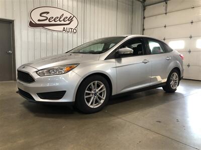 2017 Ford Focus SE   - Photo 1 - Saint Louis, MI 48880-9800