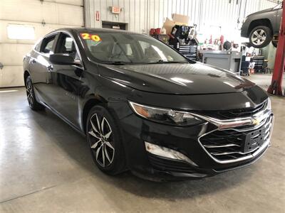 2020 Chevrolet Malibu LT   - Photo 3 - Saint Louis, MI 48880-9800