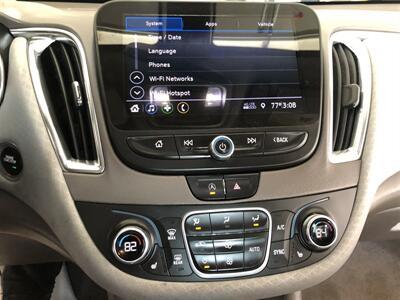 2020 Chevrolet Malibu LT   - Photo 11 - Saint Louis, MI 48880-9800