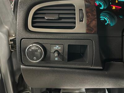 2013 GMC Yukon XL Denali   - Photo 14 - Saint Louis, MI 48880-9800