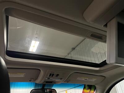 2013 GMC Yukon XL Denali   - Photo 9 - Saint Louis, MI 48880-9800