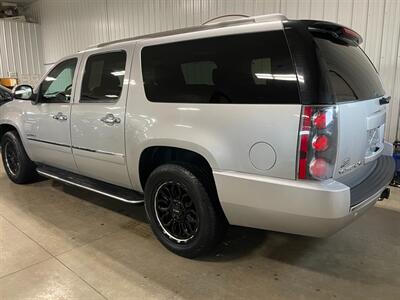 2013 GMC Yukon XL Denali   - Photo 3 - Saint Louis, MI 48880-9800