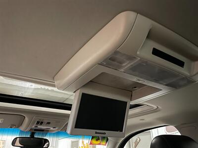 2013 GMC Yukon XL Denali   - Photo 8 - Saint Louis, MI 48880-9800
