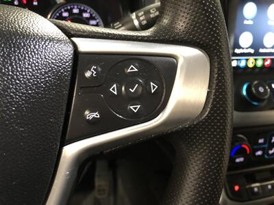 2021 GMC Acadia SLE   - Photo 11 - Saint Louis, MI 48880-9800