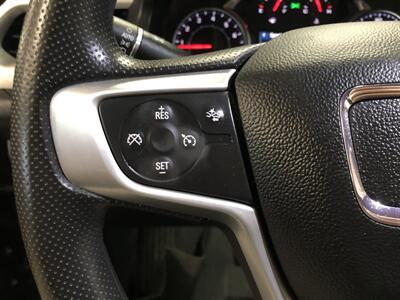 2021 GMC Acadia SLE   - Photo 10 - Saint Louis, MI 48880-9800