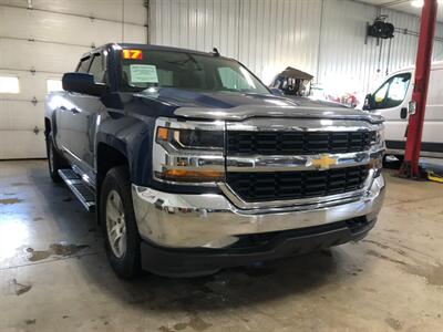 2017 Chevrolet Silverado 1500 LT   - Photo 4 - Saint Louis, MI 48880-9800
