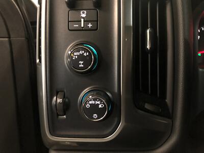 2017 Chevrolet Silverado 1500 LT   - Photo 13 - Saint Louis, MI 48880-9800