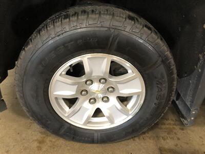 2017 Chevrolet Silverado 1500 LT   - Photo 23 - Saint Louis, MI 48880-9800