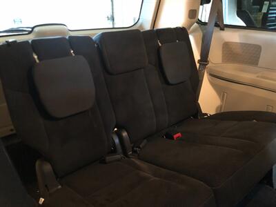 2019 Dodge Grand Caravan SE   - Photo 18 - Saint Louis, MI 48880-9800
