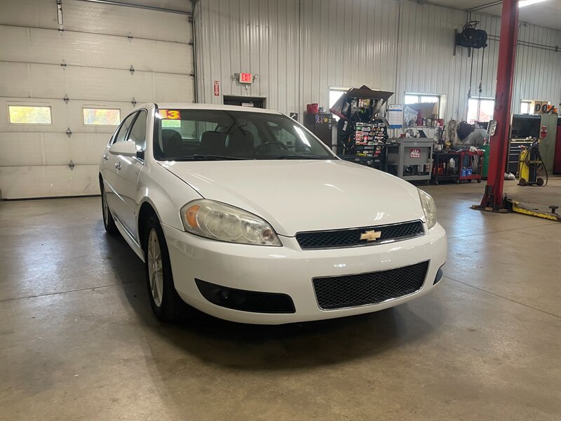 2013 Chevrolet Impala LTZ - Photo 5 - Saint Louis, MI 48880-9800