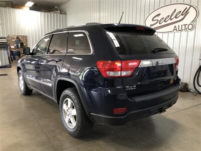 2012 Jeep Grand Cherokee Laredo   - Photo 3 - Saint Louis, MI 48880-9800