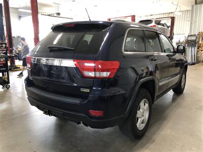 2012 Jeep Grand Cherokee Laredo   - Photo 6 - Saint Louis, MI 48880-9800