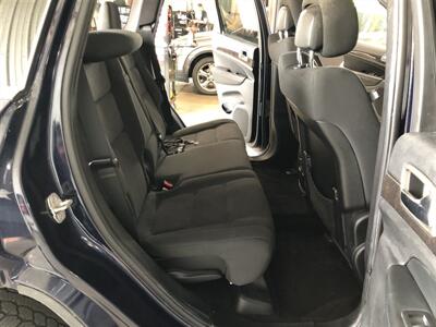 2012 Jeep Grand Cherokee Laredo   - Photo 17 - Saint Louis, MI 48880-9800