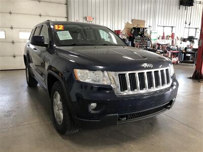 2012 Jeep Grand Cherokee Laredo   - Photo 4 - Saint Louis, MI 48880-9800