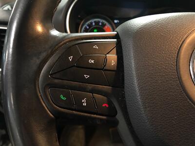 2019 Jeep Cherokee Trailhawk   - Photo 9 - Saint Louis, MI 48880-9800