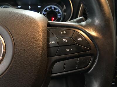 2019 Jeep Cherokee Trailhawk   - Photo 10 - Saint Louis, MI 48880-9800