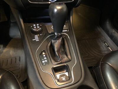 2019 Jeep Cherokee Trailhawk   - Photo 15 - Saint Louis, MI 48880-9800