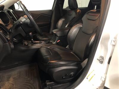 2019 Jeep Cherokee Trailhawk   - Photo 16 - Saint Louis, MI 48880-9800