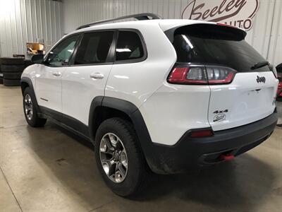 2019 Jeep Cherokee Trailhawk   - Photo 3 - Saint Louis, MI 48880-9800