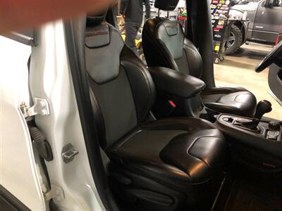 2019 Jeep Cherokee Trailhawk   - Photo 18 - Saint Louis, MI 48880-9800