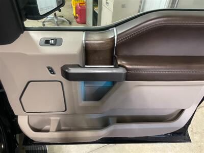 2019 Ford F-150 Limited   - Photo 24 - Saint Louis, MI 48880-9800