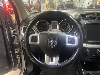 2018 Dodge Journey SXT - Photo 8 - Saint Louis, MI 48880-9800