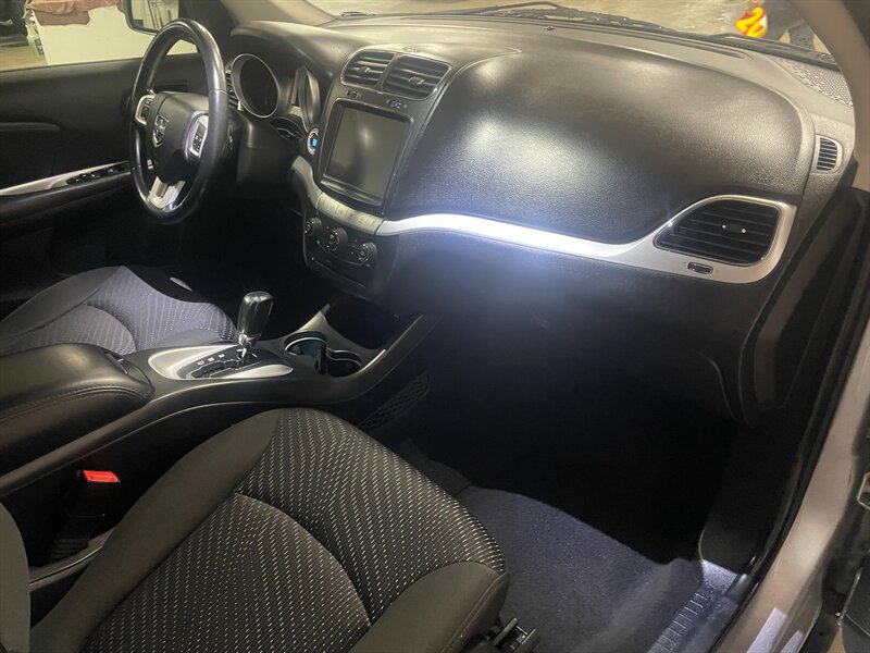 2018 Dodge Journey SXT - Photo 19 - Saint Louis, MI 48880-9800
