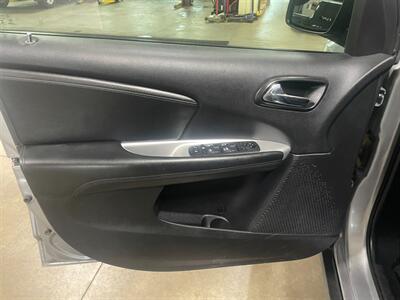 2018 Dodge Journey SXT - Photo 20 - Saint Louis, MI 48880-9800