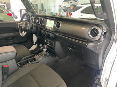 2019 Jeep Wrangler Unlimited Sahara - Photo 20 - Saint Louis, MI 48880-9800