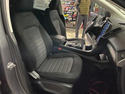 2021 Ford Edge SE   - Photo 17 - Saint Louis, MI 48880-9800