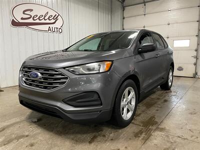 2021 Ford Edge SE   - Photo 2 - Saint Louis, MI 48880-9800