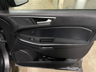 2021 Ford Edge SE   - Photo 21 - Saint Louis, MI 48880-9800