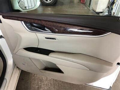 2014 Cadillac XTS Premium Collection   - Photo 23 - Saint Louis, MI 48880-9800