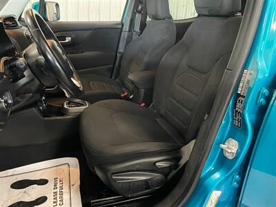 2020 Jeep Renegade Latitude   - Photo 18 - Saint Louis, MI 48880-9800