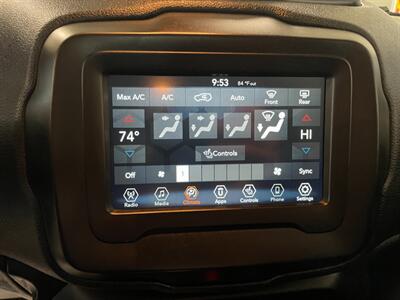 2020 Jeep Renegade Latitude   - Photo 14 - Saint Louis, MI 48880-9800