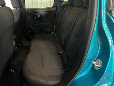 2020 Jeep Renegade Latitude   - Photo 19 - Saint Louis, MI 48880-9800