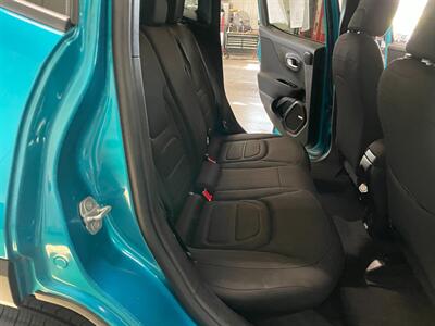 2020 Jeep Renegade Latitude   - Photo 21 - Saint Louis, MI 48880-9800