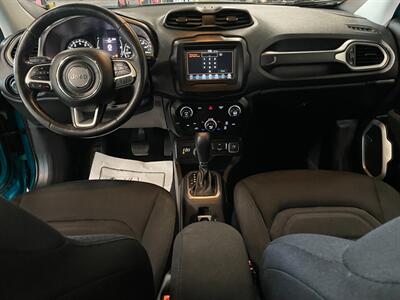 2020 Jeep Renegade Latitude   - Photo 8 - Saint Louis, MI 48880-9800