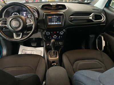 2020 Jeep Renegade Latitude   - Photo 7 - Saint Louis, MI 48880-9800